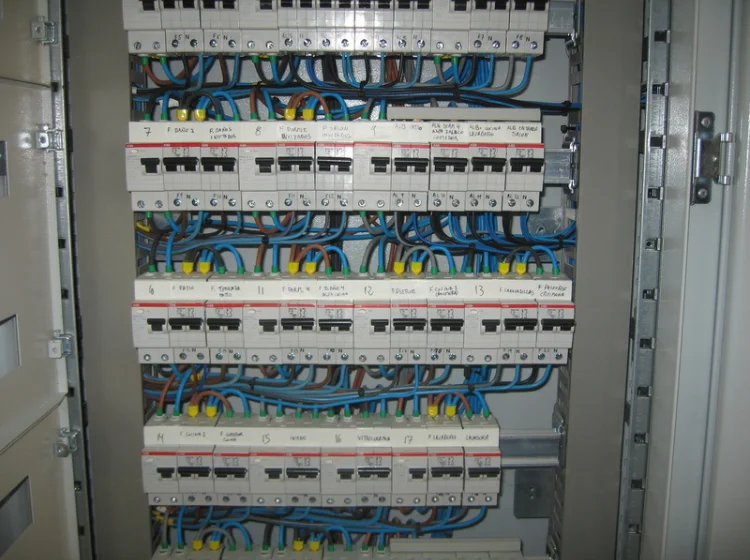 Instalaciones de baja tensión Codiel